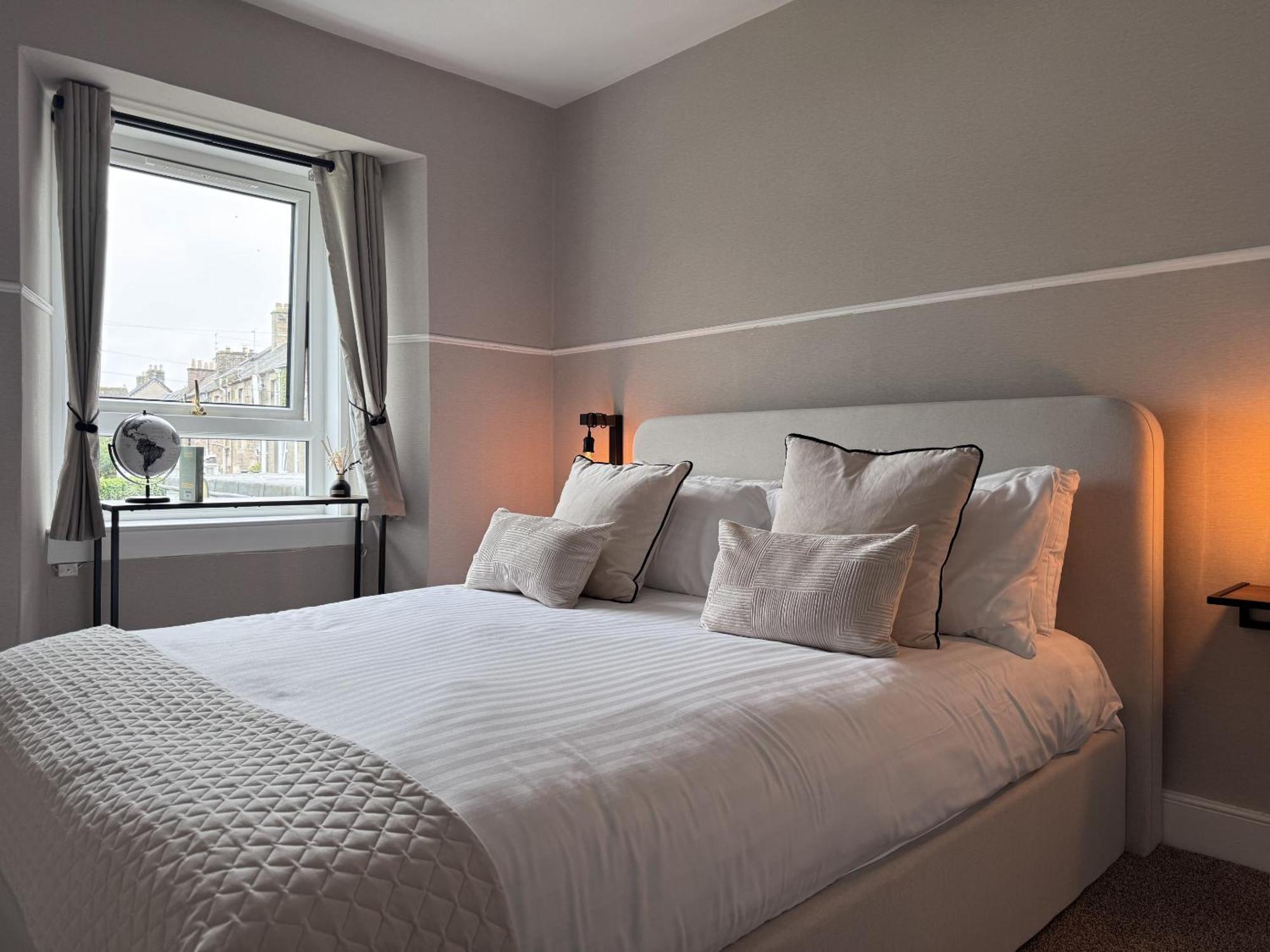The Glendevon Hotel Охтерардър Екстериор снимка